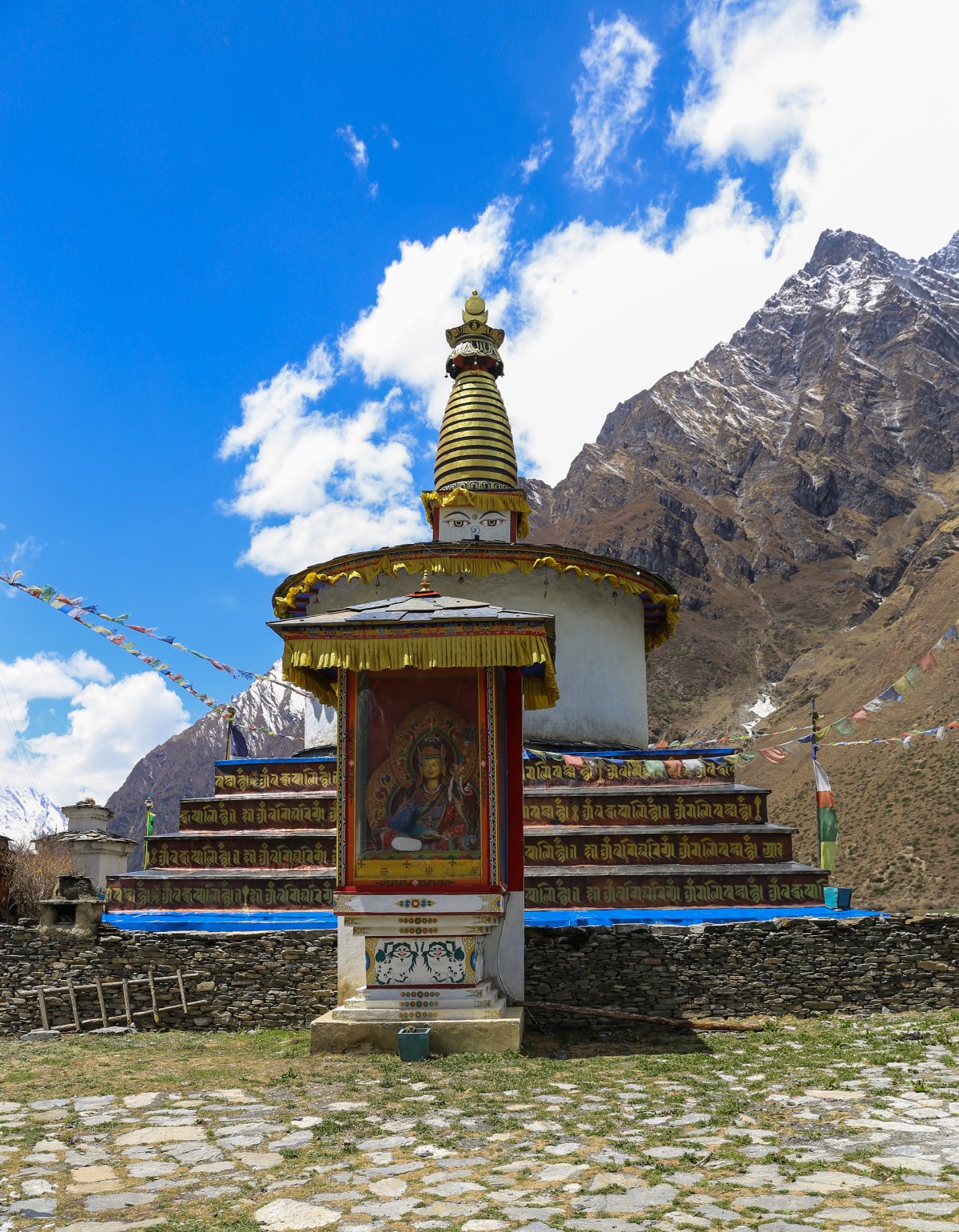 Tsum Valley: Ein verborgenes Paradies im Himalaya — 7VW4+GPV