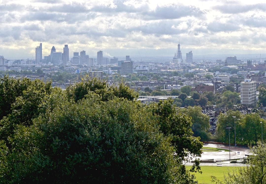 Hampstead Heath entdecken: Londons verborgene Gärten - Londra | Secret World Trip Planner
