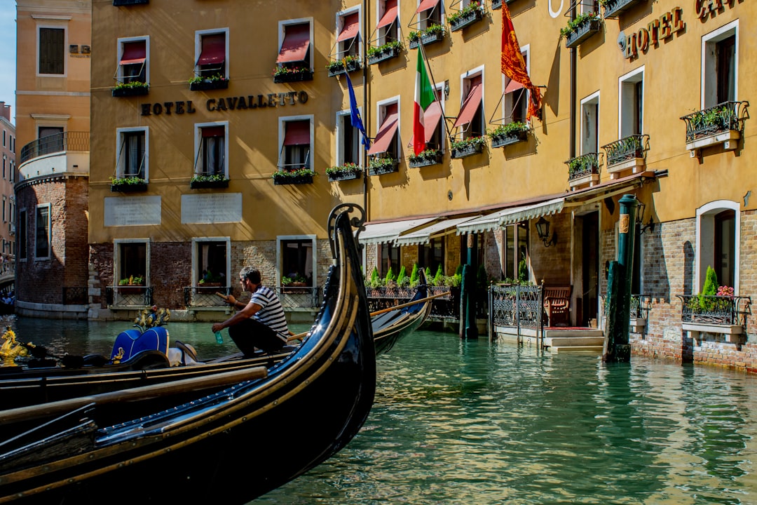 Ponte dei Sospiri: Un Gioiello Nascosto a Cambridge — St John's St