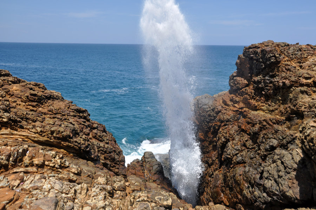 Discover Sri Lanka's Blowhole: A Unique Natural Phenomenon - 264R+MXV | Secret World Trip Planner