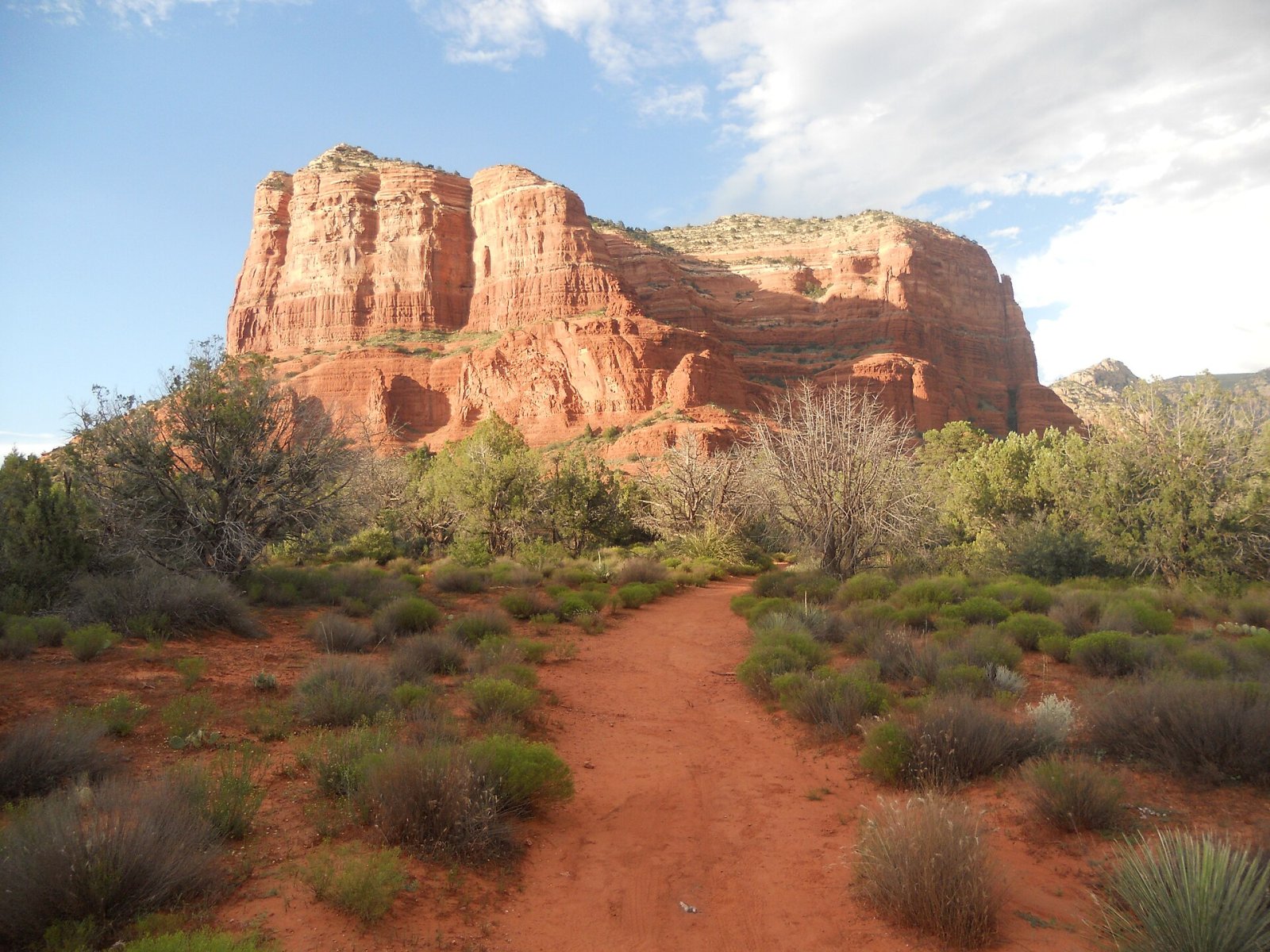 Scopri la Magia di Cathedral Rock a Sedona, Arizona - Sanmenxia | Secret World Trip Planner