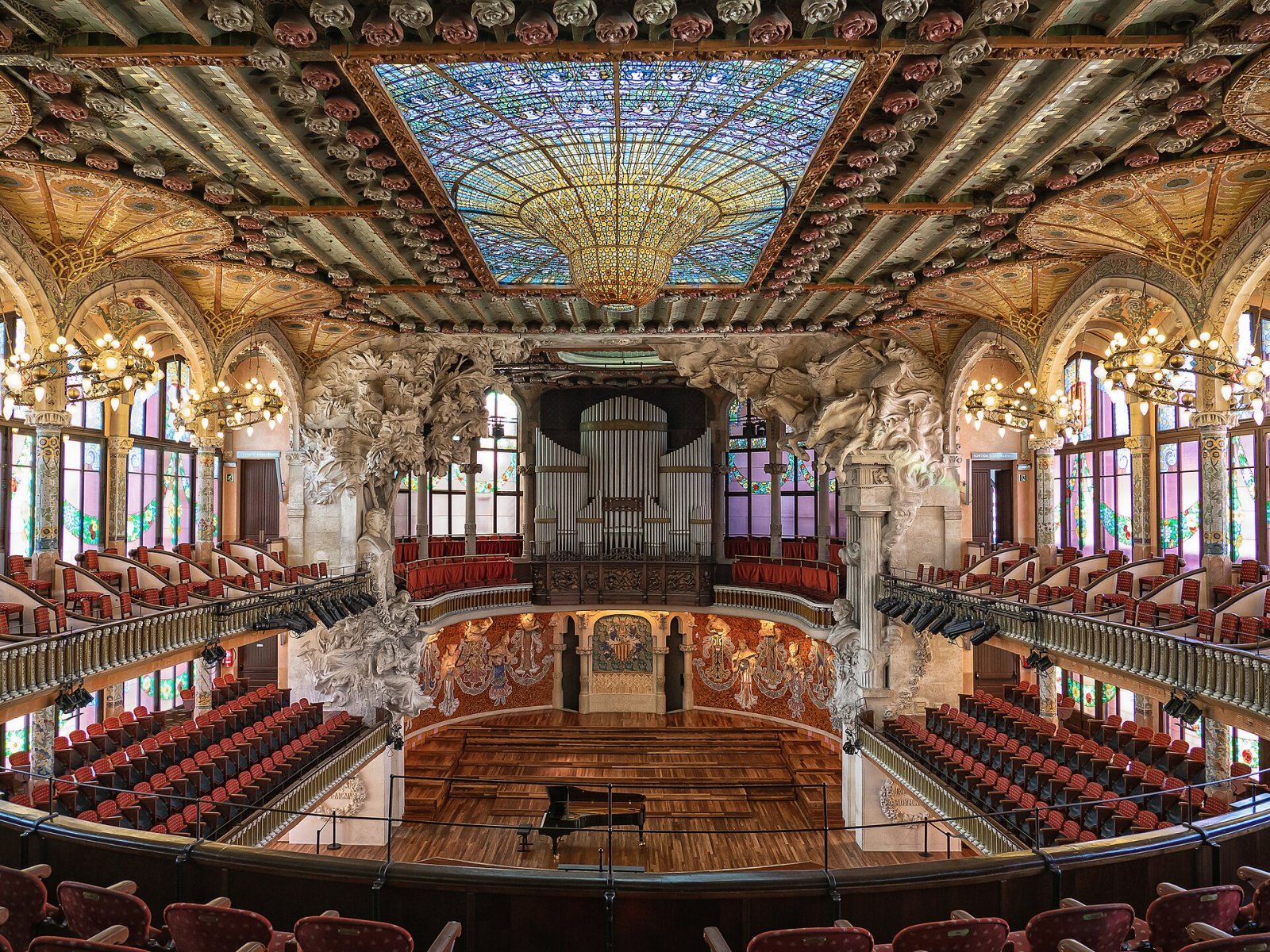 Scopri il Palau de la Música Catalana a Barcellona — Barcelona