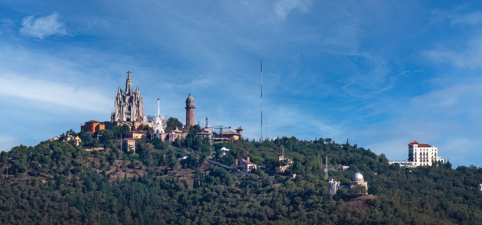 Scopri il Tibidabo: La Vista Panoramica di Barcellona - Barcelona | Secret World Trip Planner