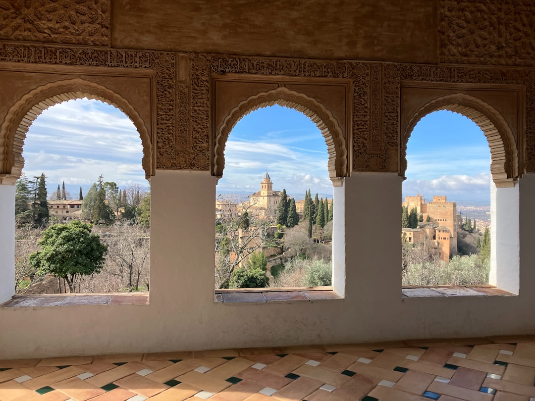 Scopri il Generalife di Granada: Un Paradiso di Storia e Bellezza | Secret World Trip Planner