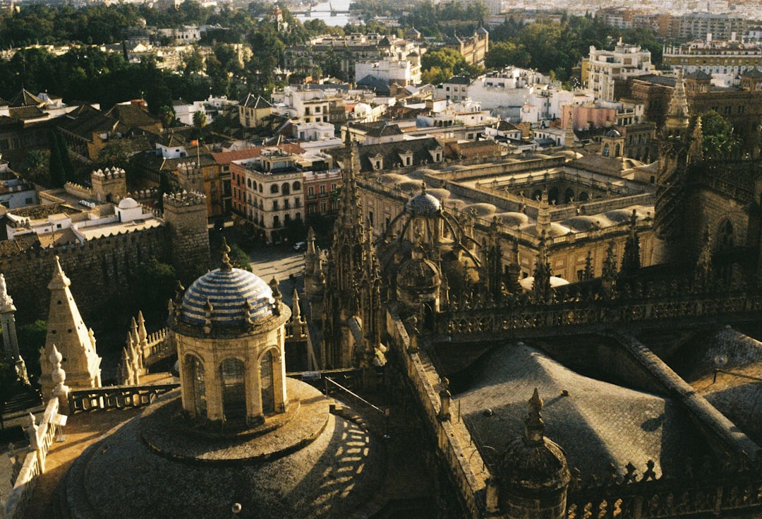 Die Giralda von Sevilla: Ein Symbol für Geschichte und Kultur | Secret World Trip Planner
