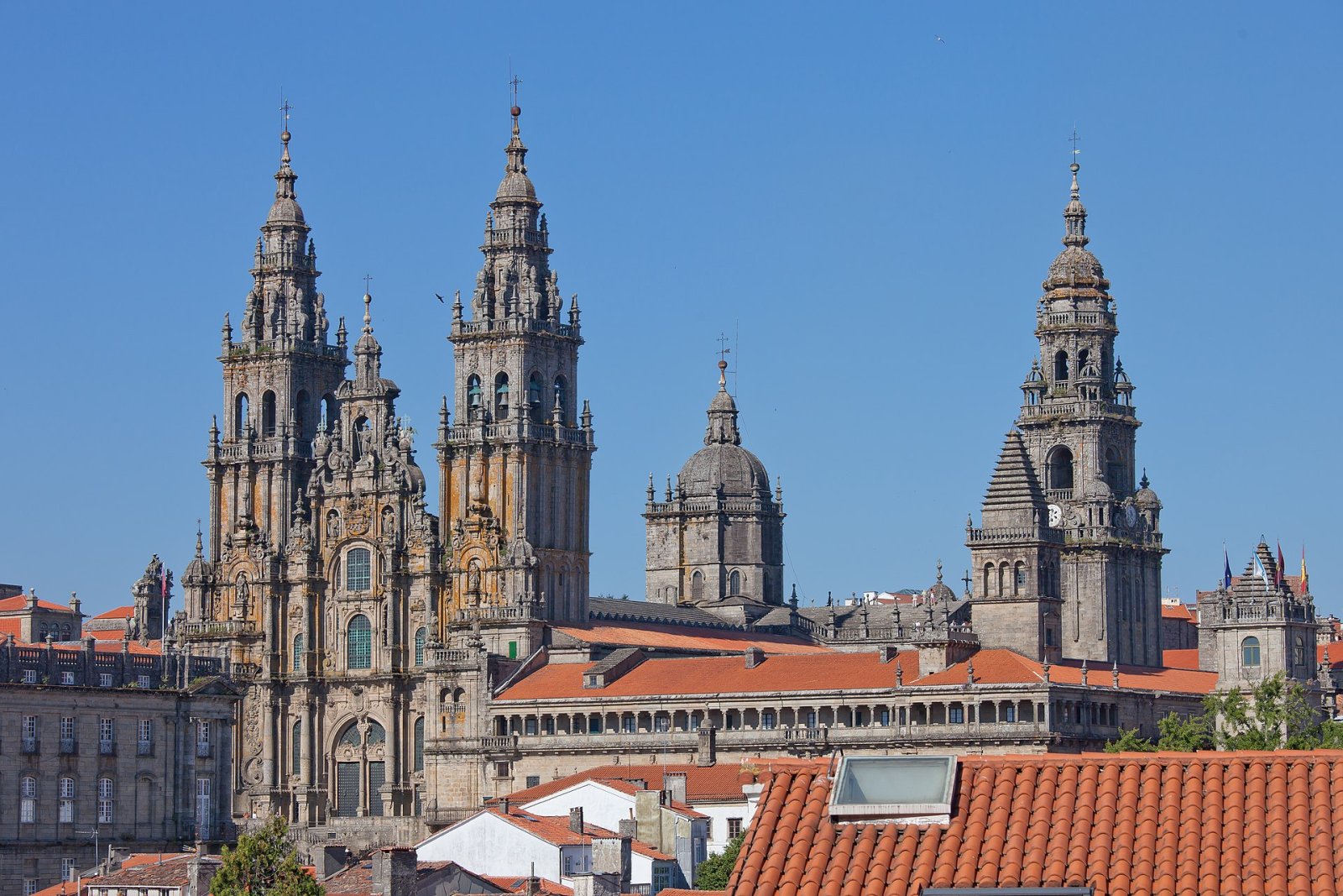Entdecken Sie die Kathedrale von Santiago de Compostela: eine Reise durch die Geschichte