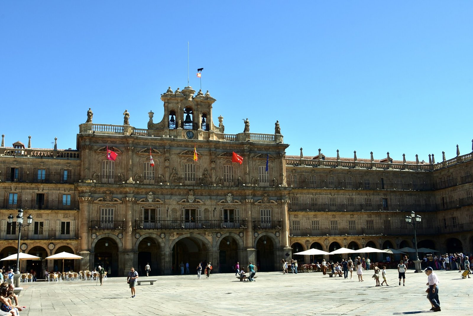 Scopri la Plaza Mayor di Salamanca: Storia e Fascino | Secret World Trip Planner