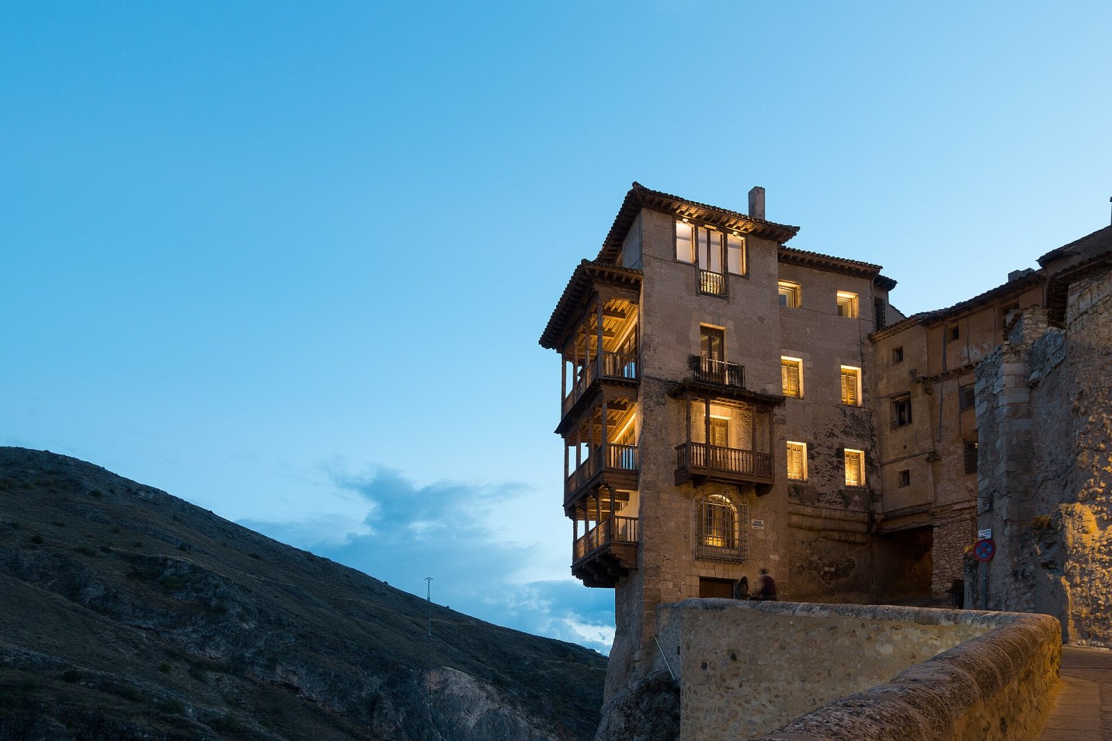 Discover the Hanging Houses of Cuenca: A Dive into History