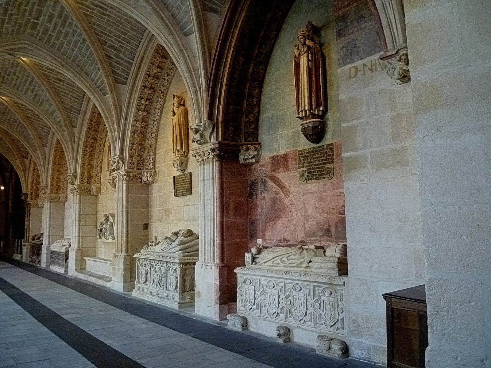 Scopri la maestosa Cattedrale di Burgos: un capolavoro gotico | Secret World Trip Planner