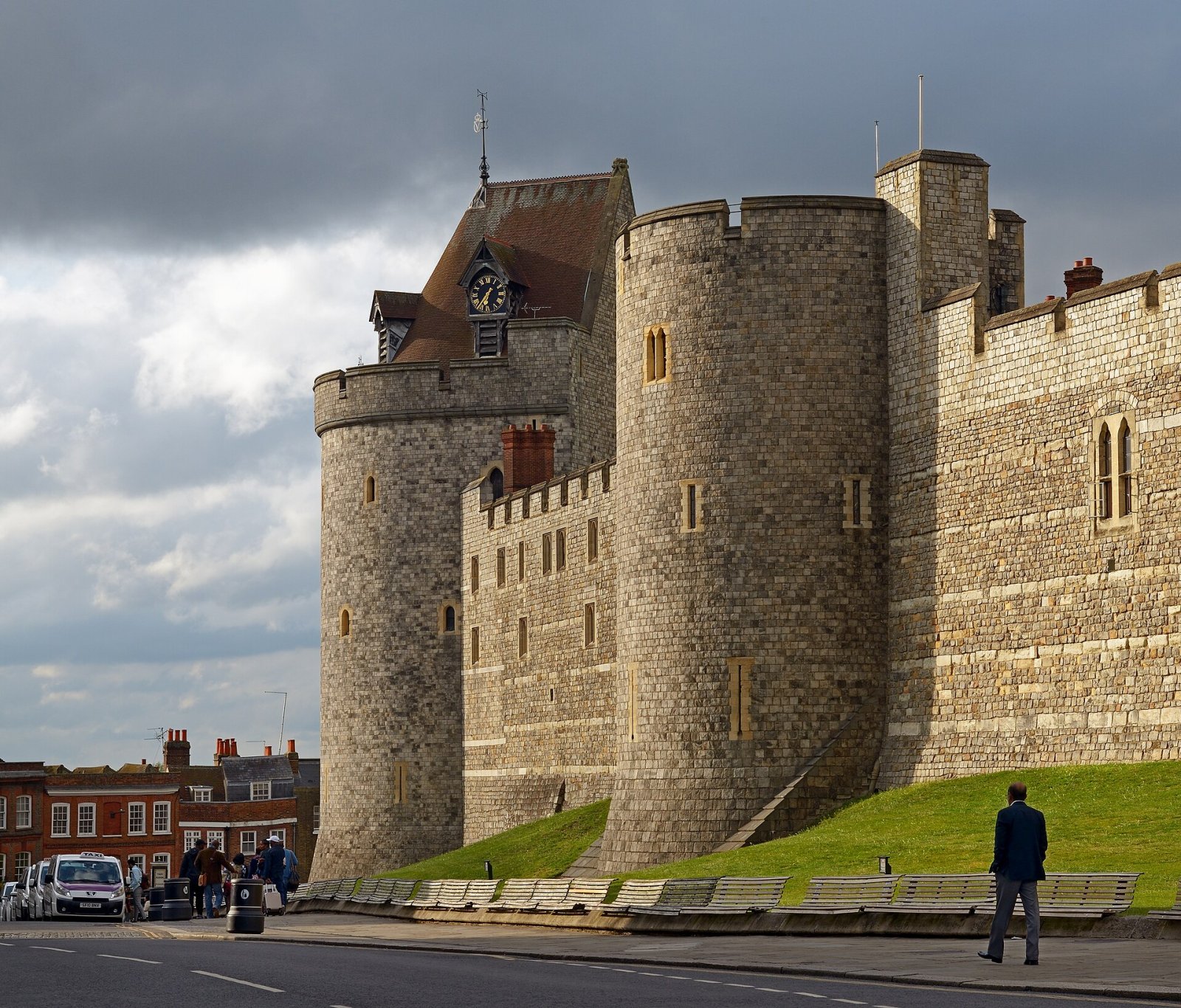 Esplorando il Castello di Windsor: Storia e Bellezza — FJM3+HQ Rochester