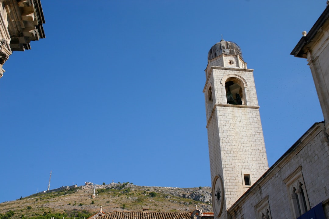Entdecken Sie den Obelisken in Kroatien: Eine Zeitreise - Kalnik | Secret World Trip Planner