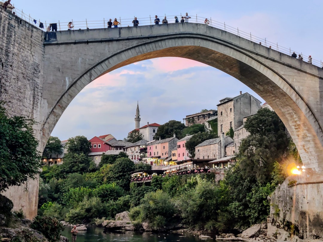 Ponte Vecchio von Mostar: Ein Erbe zum Entdecken - Stari most | Secret World Trip Planner