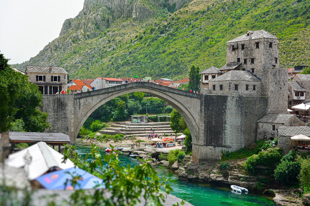 Ponte Vecchio von Mostar: Ein Erbe zum Entdecken - Stari most | Secret World Trip Planner