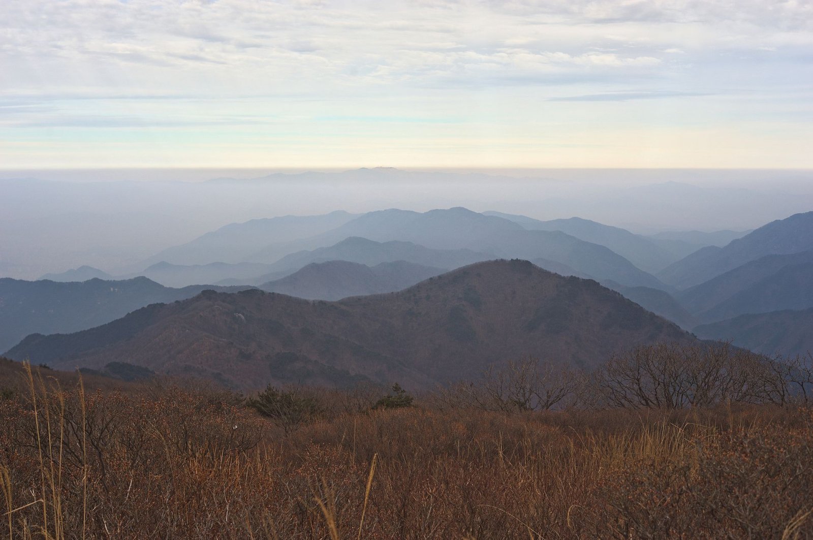 Entdecken Sie Cheonwangbong: Die Perle der Natur in Südkorea — Hamyang
