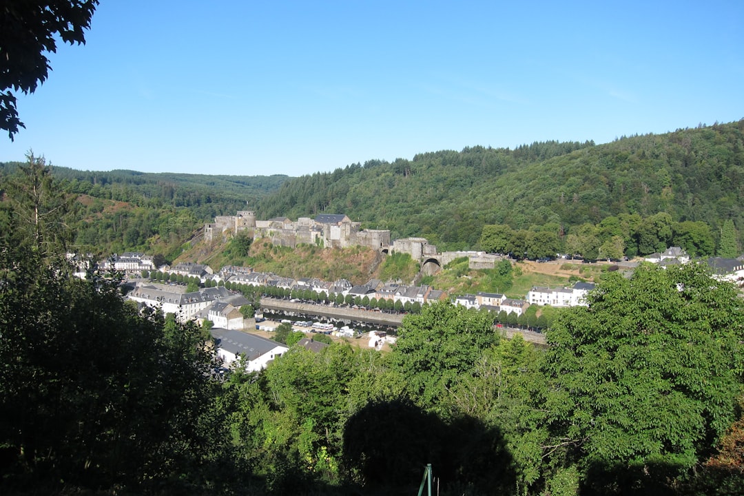 Scopri il Castello di Bouillon: Storia e Bellezza nella Wallonia - Bld Vauban 20 | Secret World Trip Planner