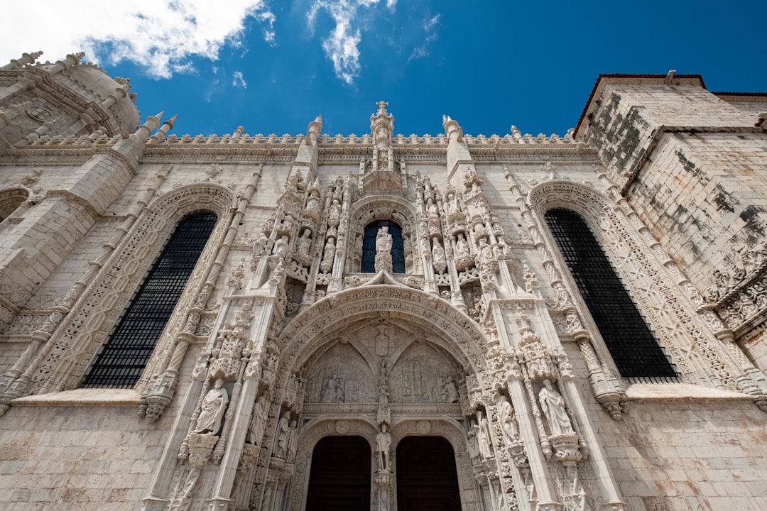 Discover the Monastery of Jerónimos in Lisbon