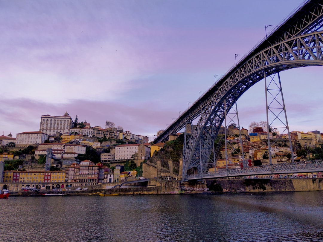 Scopri il Ponte Dom Luís: simbolo di Porto e della sua storia