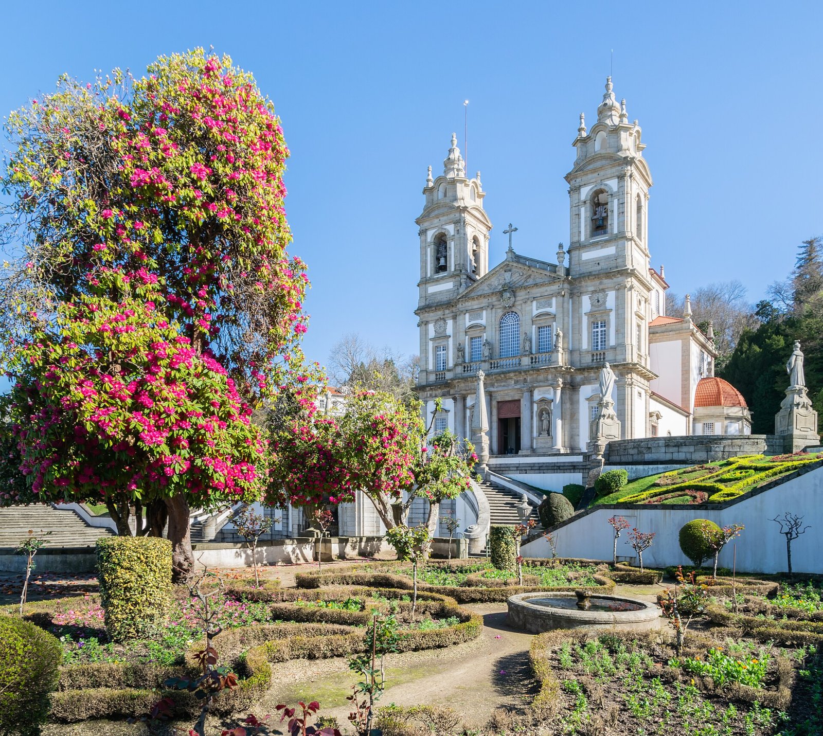 Scopri il Santuario di Bom Jesus a Braga: un tesoro culturale