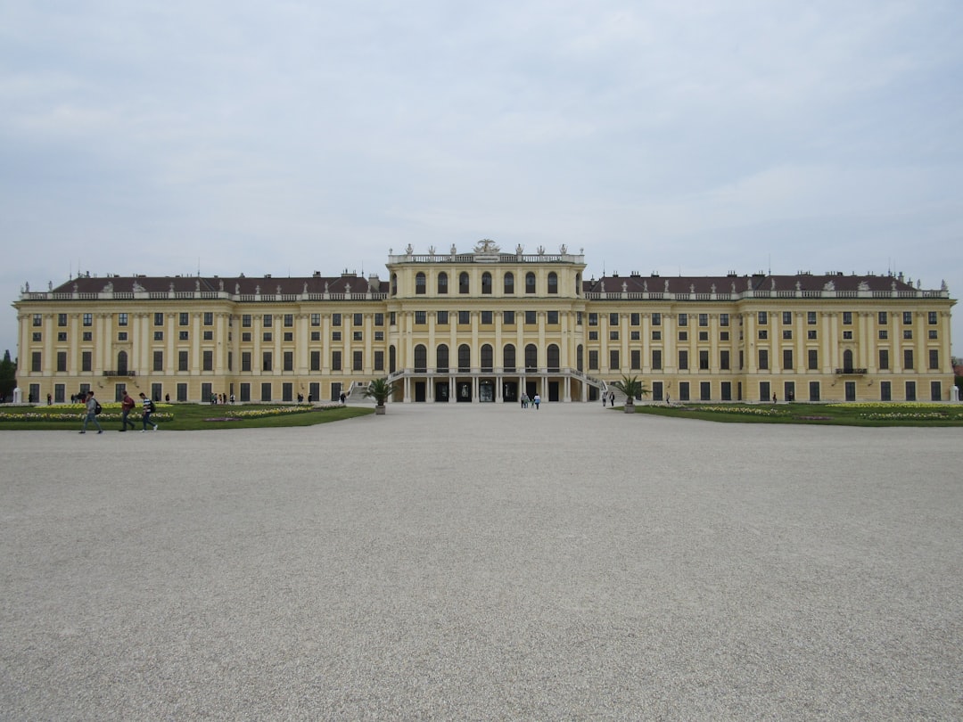 Entdecken Sie das Schloss Schönbrunn: Geschichte und Schönheit in Wien — Wien