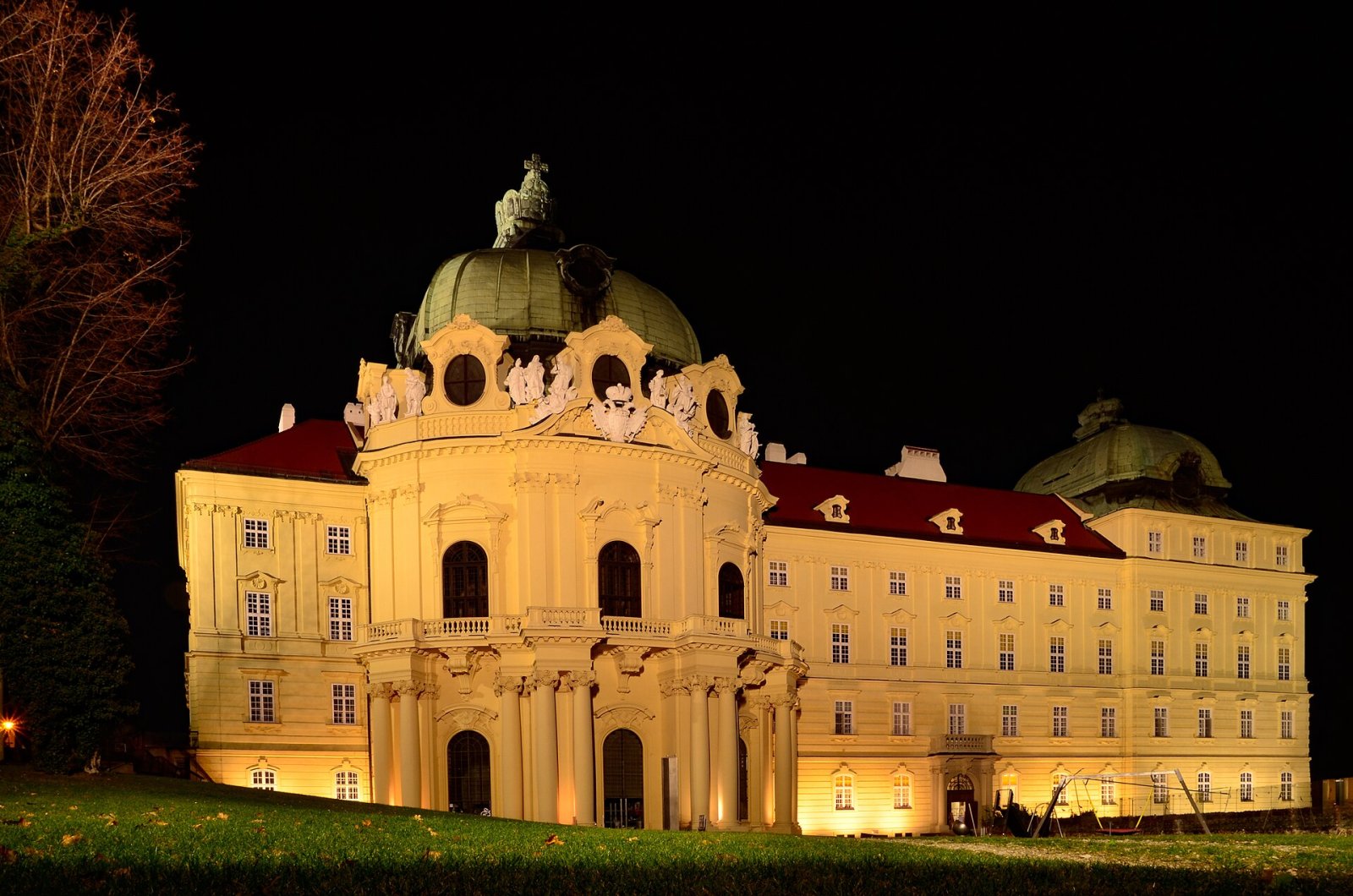 Discover Klosterneuburg Monastery: History and Beauty - Klosterneuburg | Secret World Trip Planner