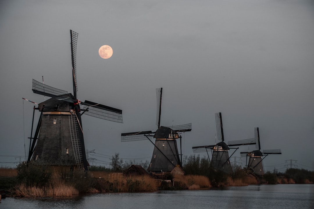 Scopri i Mulini a Vento di Kinderdijk: Patrimonio dell'Umanità — Kinderdijk