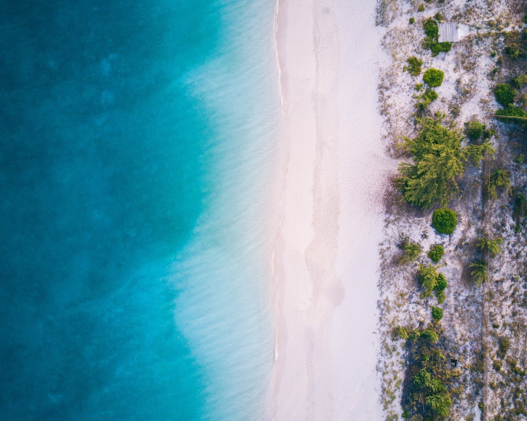 Grace Bay: Das Paradies der Strände in den Turks und Caicos - Grace Bay TKCA 1ZZ | Secret World Trip Planner