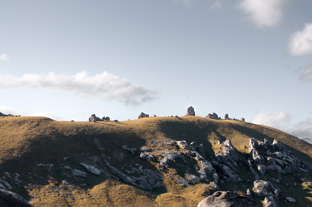 Castle Hill: Ein Meisterwerk der Naturarchitektur - Castle Hill 7580 | Secret World Trip Planner