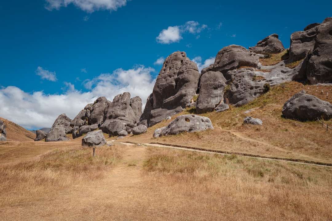 Castle Hill: Ein Meisterwerk der Naturarchitektur - Castle Hill 7580 | Secret World Trip Planner