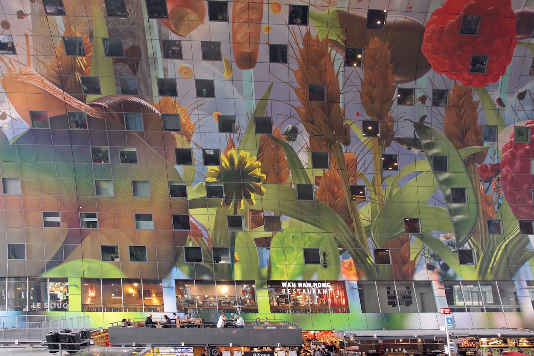 Den Markthal in Rotterdam entdecken: ein kulturelles Juwel - Rotterdam | Secret World Trip Planner