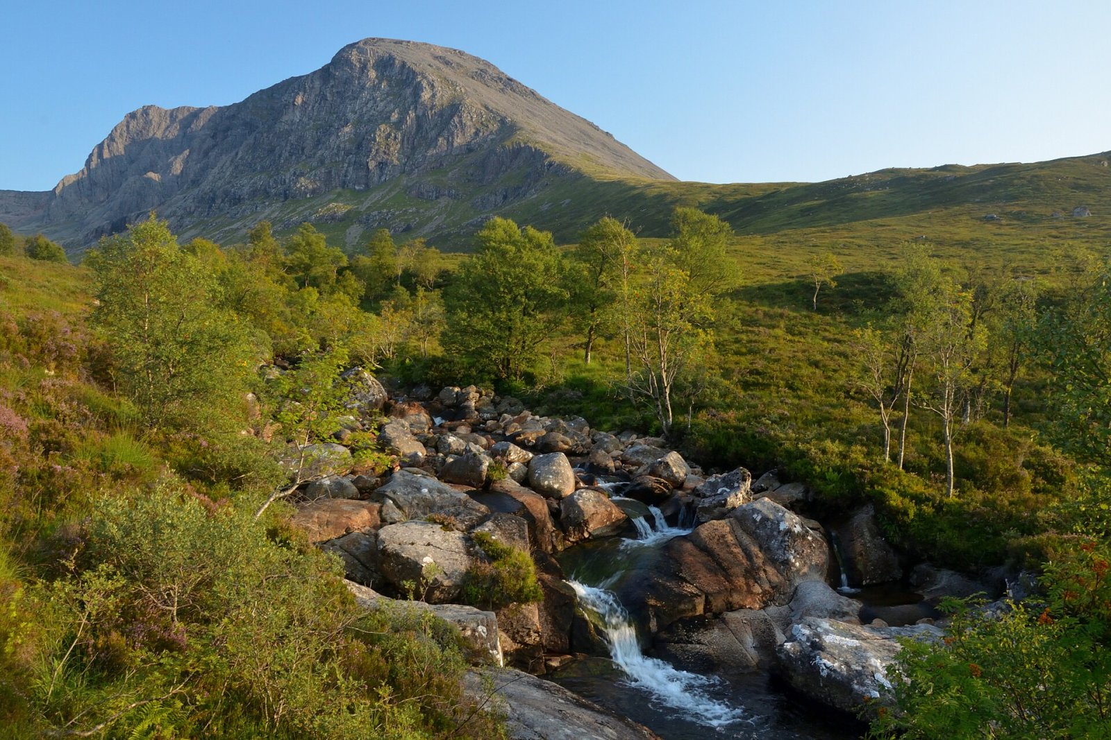 Entdecke Ben Nevis: der höchste Gipfel Schottlands — Polldubh