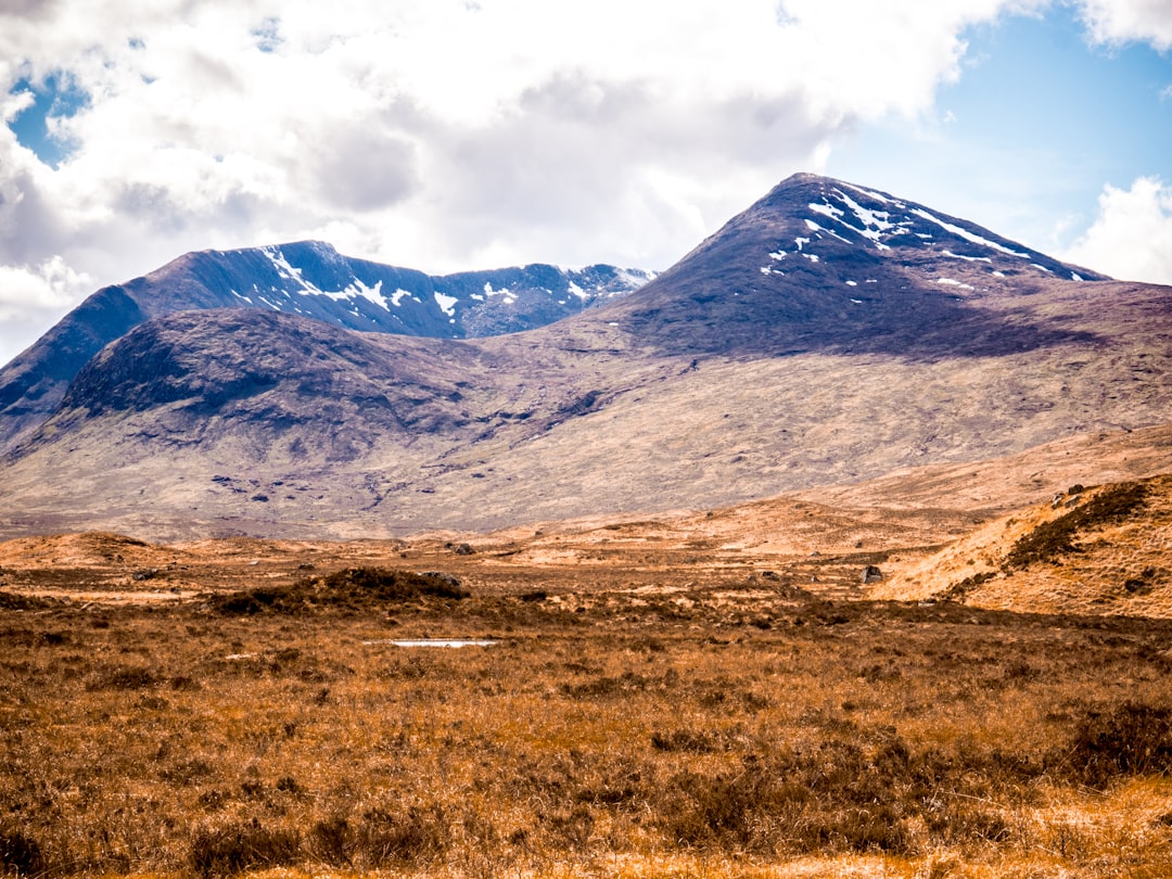 Entdecke Ben Lui: der bezaubernde Berg Schottlands - 95WQ+QQ Inveraray | Secret World Trip Planner