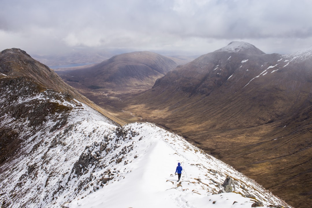 Entdecke Ben Lui: der bezaubernde Berg Schottlands - 95WQ+QQ Inveraray | Secret World Trip Planner