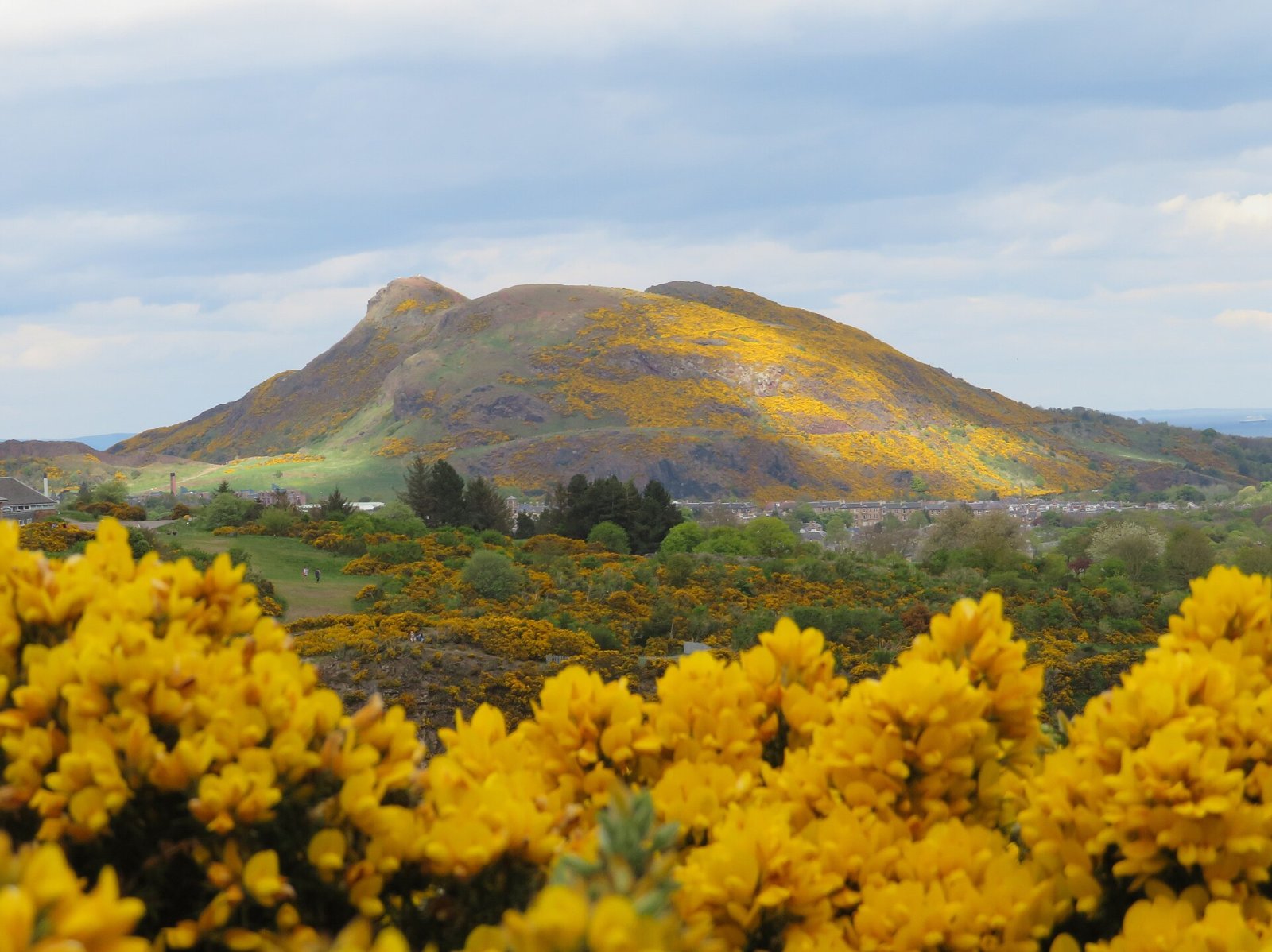 Arthur's Seat: The Extinct Volcano of Edinburgh to Explore — WRVQ+J7 Edinburgh