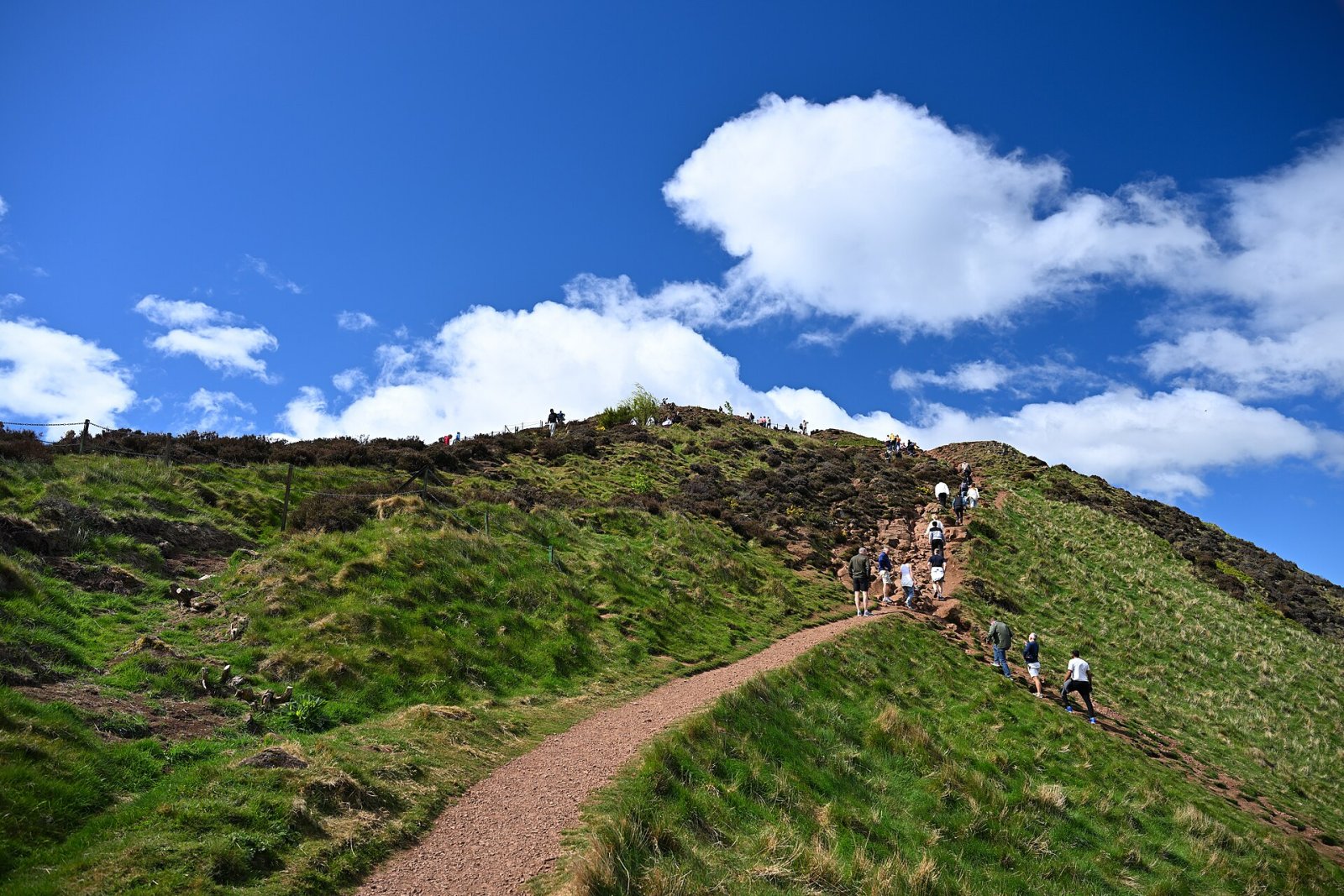 Arthur's Seat: The Extinct Volcano of Edinburgh to Explore - WRVQ+J7 Edinburgh | Secret World Trip Planner