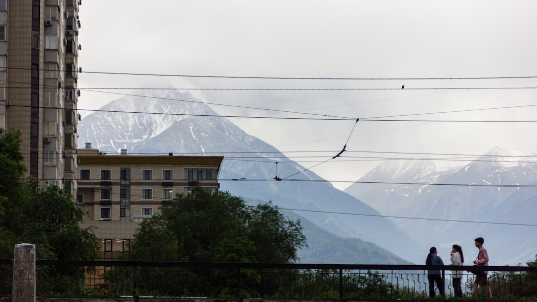 Almaty Entdecken: Der Grüne Markt und seine Wunder - Almaty | Secret World Trip Planner