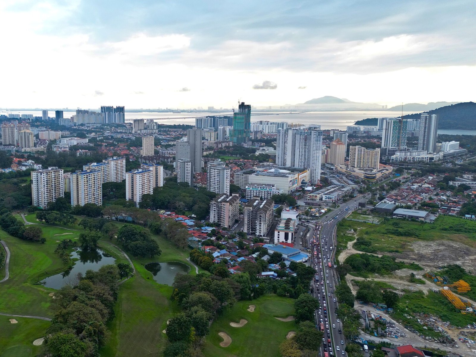 Entdecken Sie Bukit Jambul: Ein Naturparadies in Malaysia — Bayan Lepas