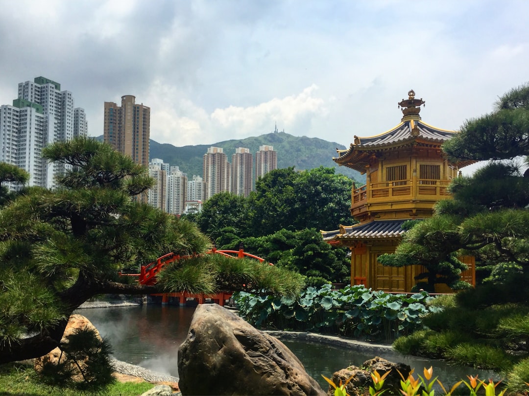 Nan Lian Garden: un'oasi di tranquillità a Hong Kong - Fung Tak Rd | Secret World Trip Planner