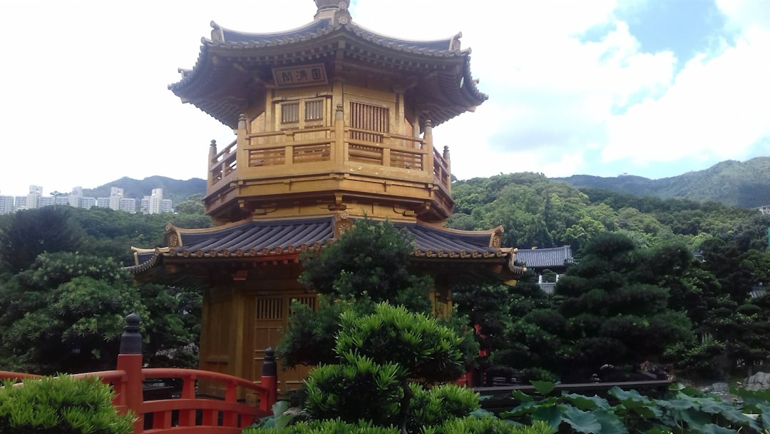 Nan Lian Garden: un'oasi di tranquillità a Hong Kong - Fung Tak Rd | Secret World Trip Planner