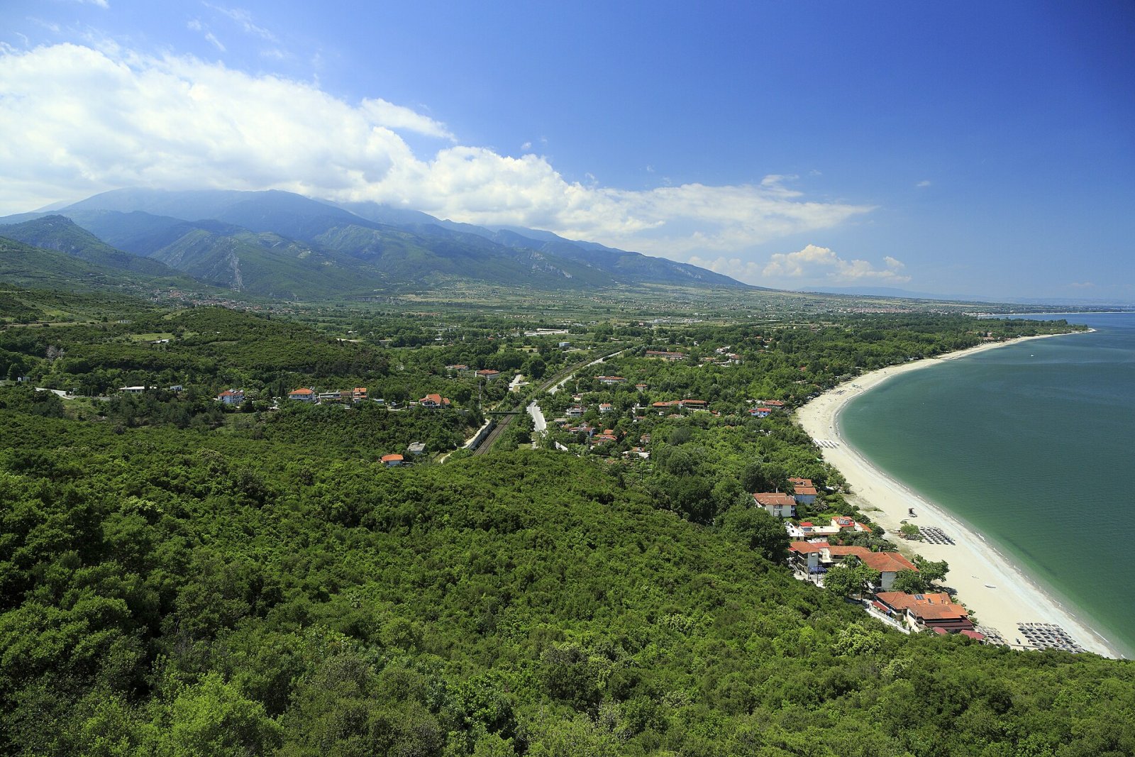 Olympos: Die Magie eines griechischen Dorfes zwischen Geschichte und Natur - 39C3+X9 Agiasos | Secret World Trip Planner