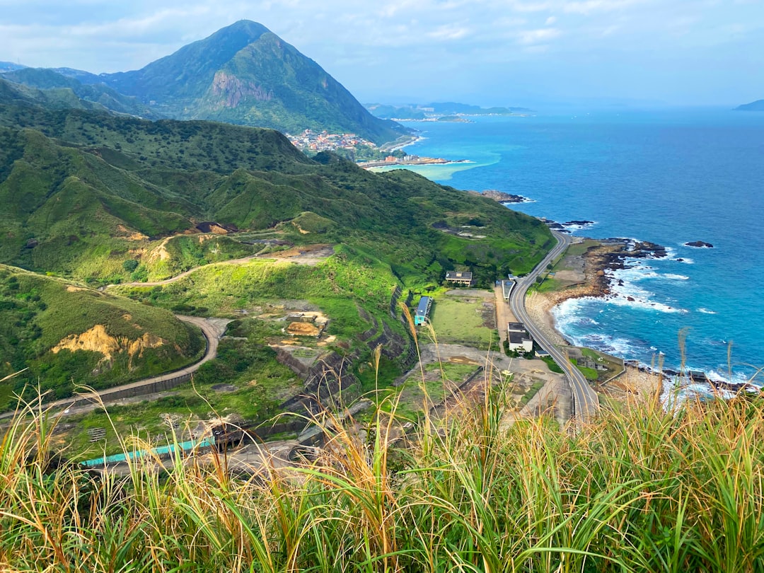Entdecken Sie die Magie von 下橫坑山: Ein Naturparadies in Taiwan — Hualong Village