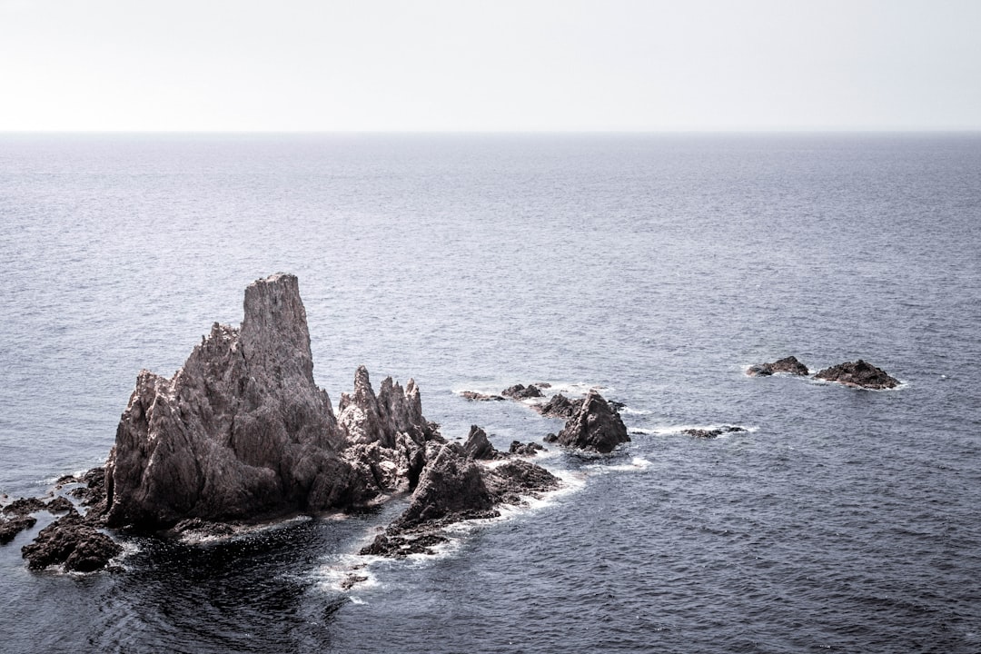 Faro de Cabo de Gata: Magie und Geschichte am Meer - 04150 San José | Secret World Trip Planner