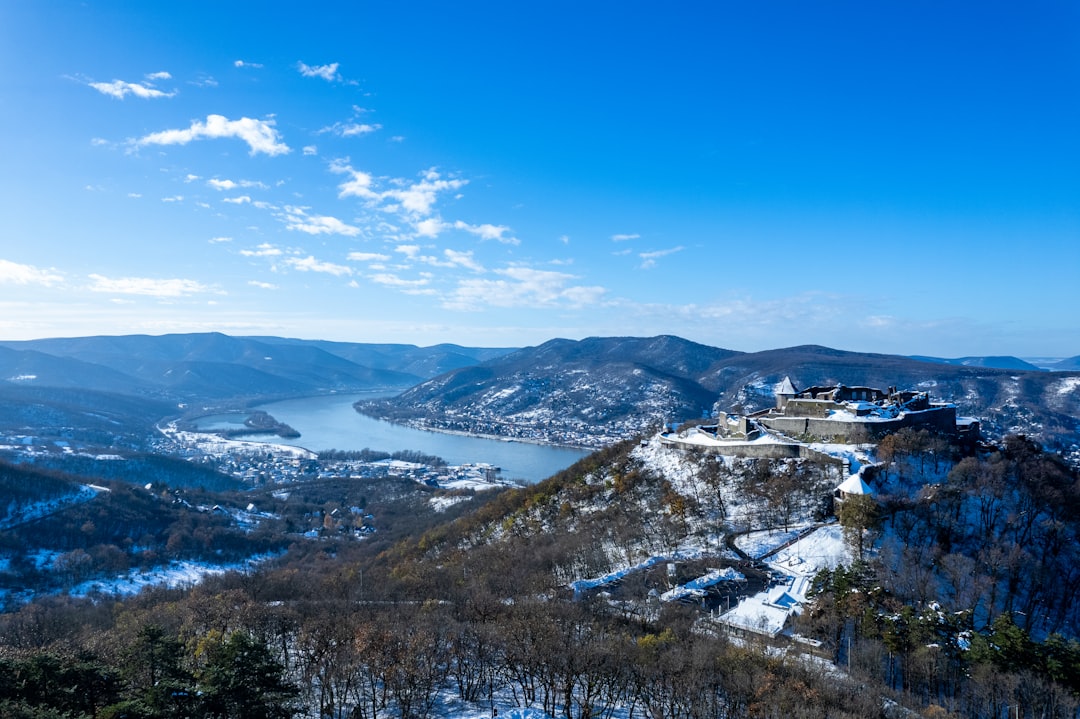 Visegrád Burg: Ein Sprung in die ungarische Geschichte — QXVH+JX