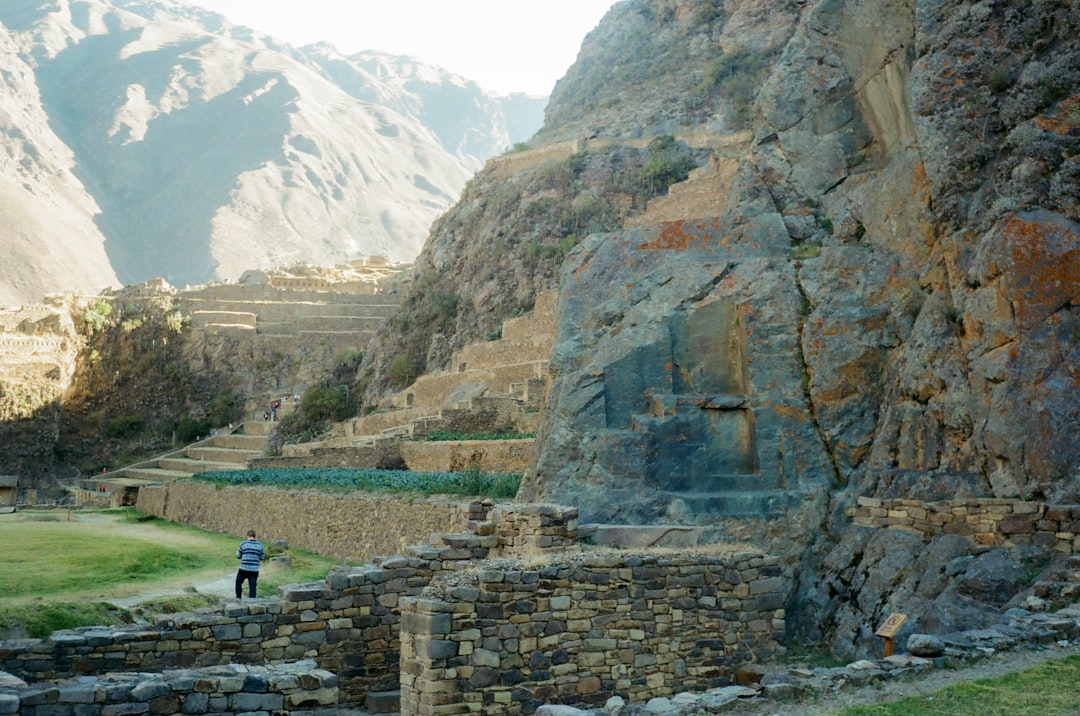 Erkunde die archäologische Stätte RumiWasi in Peru - Cusco | Secret World Trip Planner