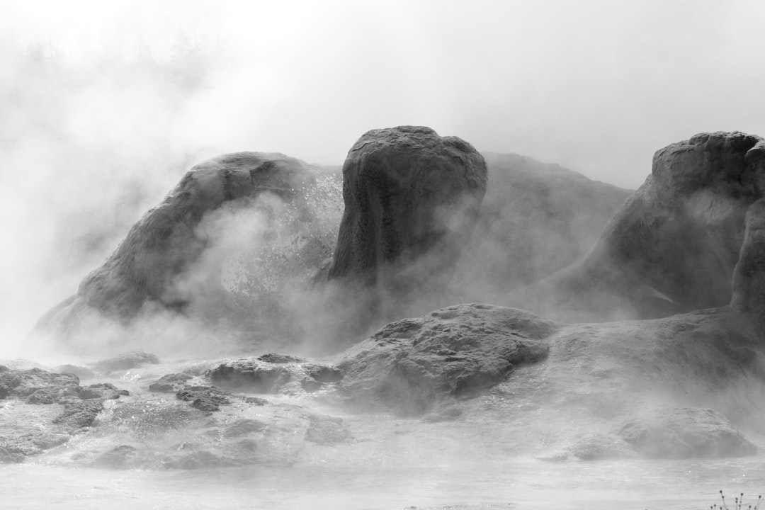 Geysir-Thermalquellen: Verborgene Thermalbäder in Island — 333