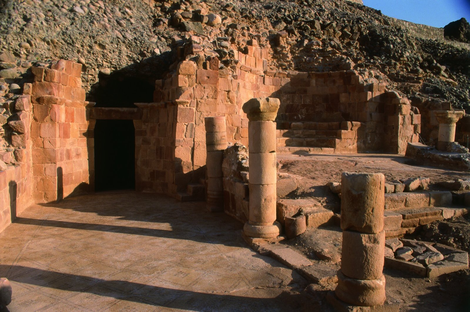 Explore Lot's Cave: A Journey Through Jordan's History - 2GW3+P4 Gawr as-Safi | Secret World Trip Planner