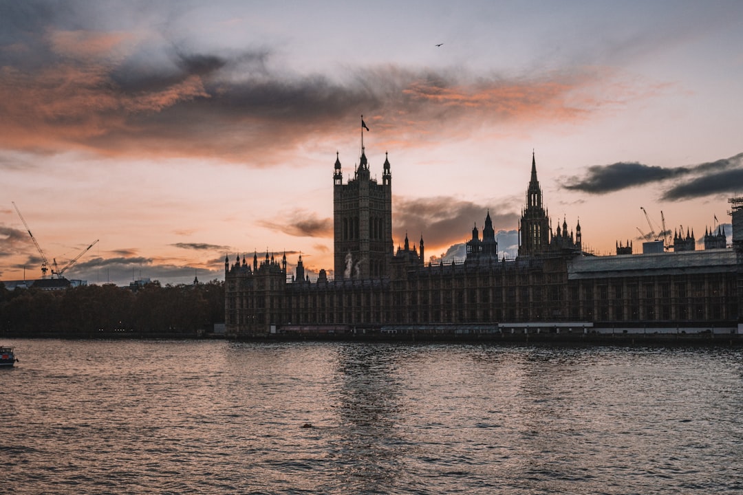 Trip Planner AI Bewertung: Geheime Welt in London - Londra | Secret World Trip Planner