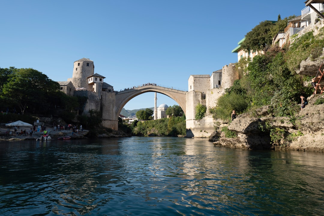 Stari Most: Brücke zwischen Geschichte und Kultur in Mostar - Stari most | Secret World Trip Planner