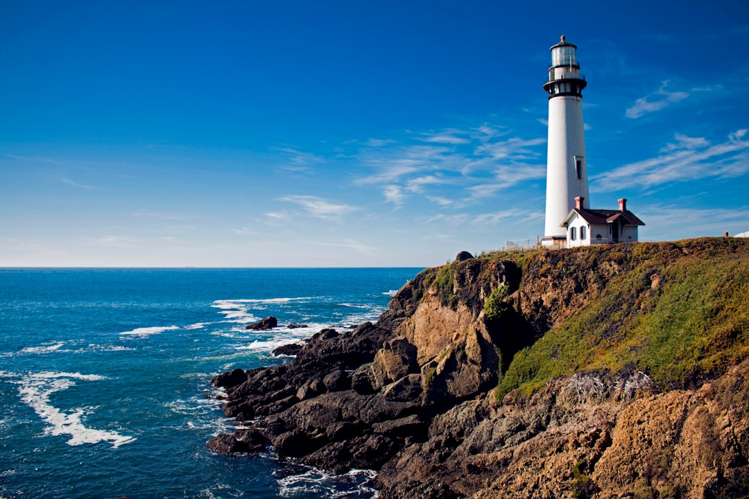 Der Leuchtturm von Pigeon Point: Wächter des Pazifiks — Pescadero
