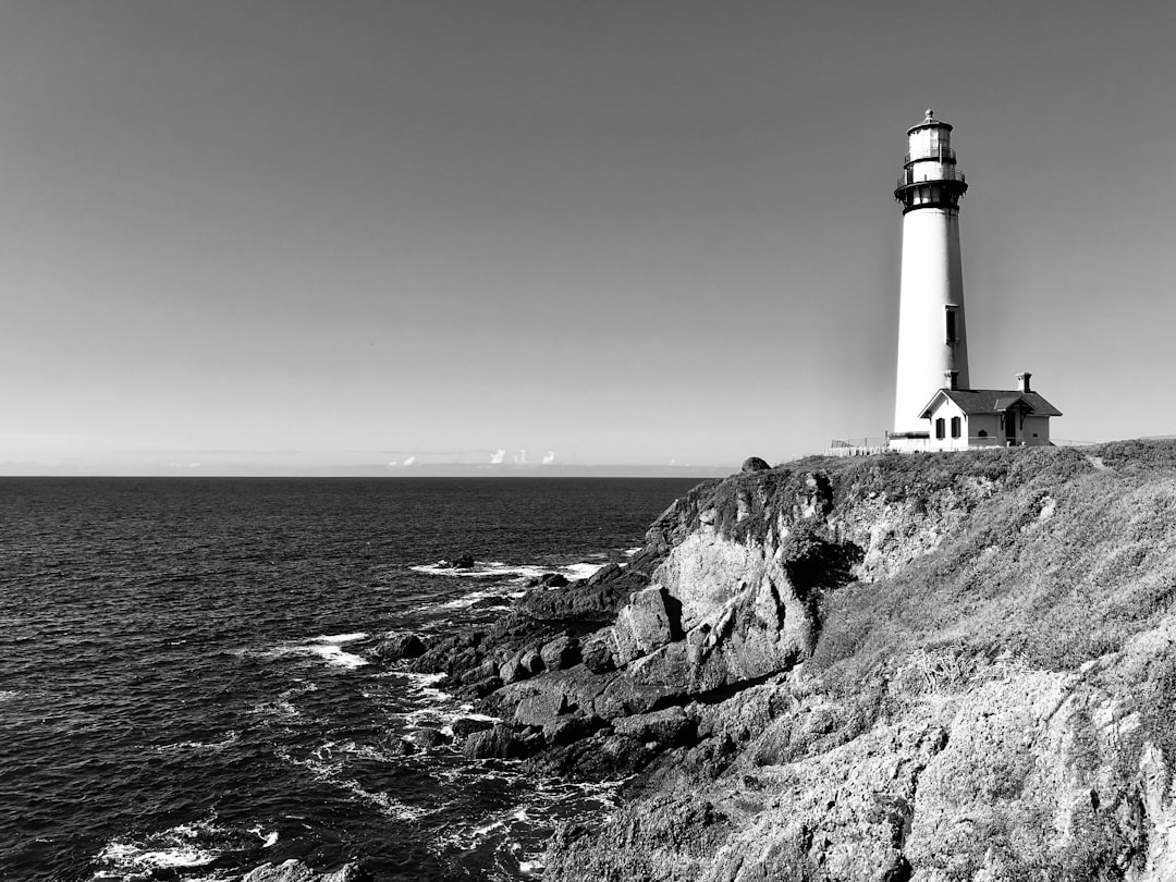 Der Leuchtturm von Pigeon Point: Wächter des Pazifiks - Pescadero | Secret World Trip Planner