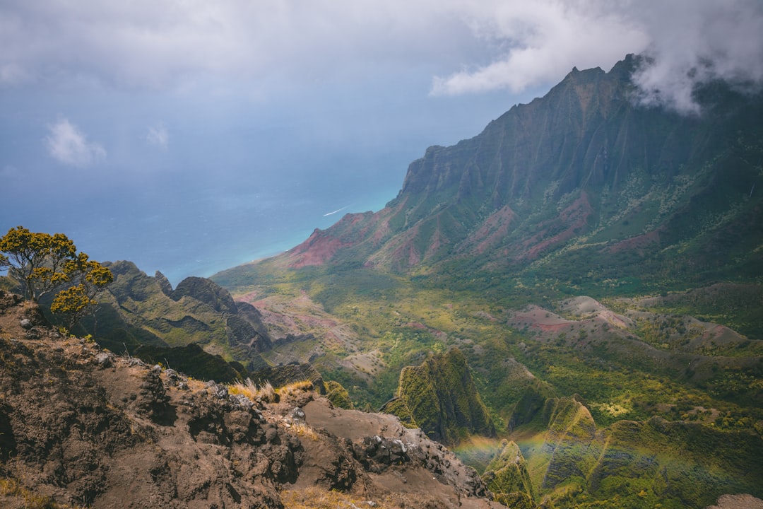 Entdecke die Strände der Nā Pali Küste: Ein Naturparadies - Contea di Kauai | Secret World Trip Planner